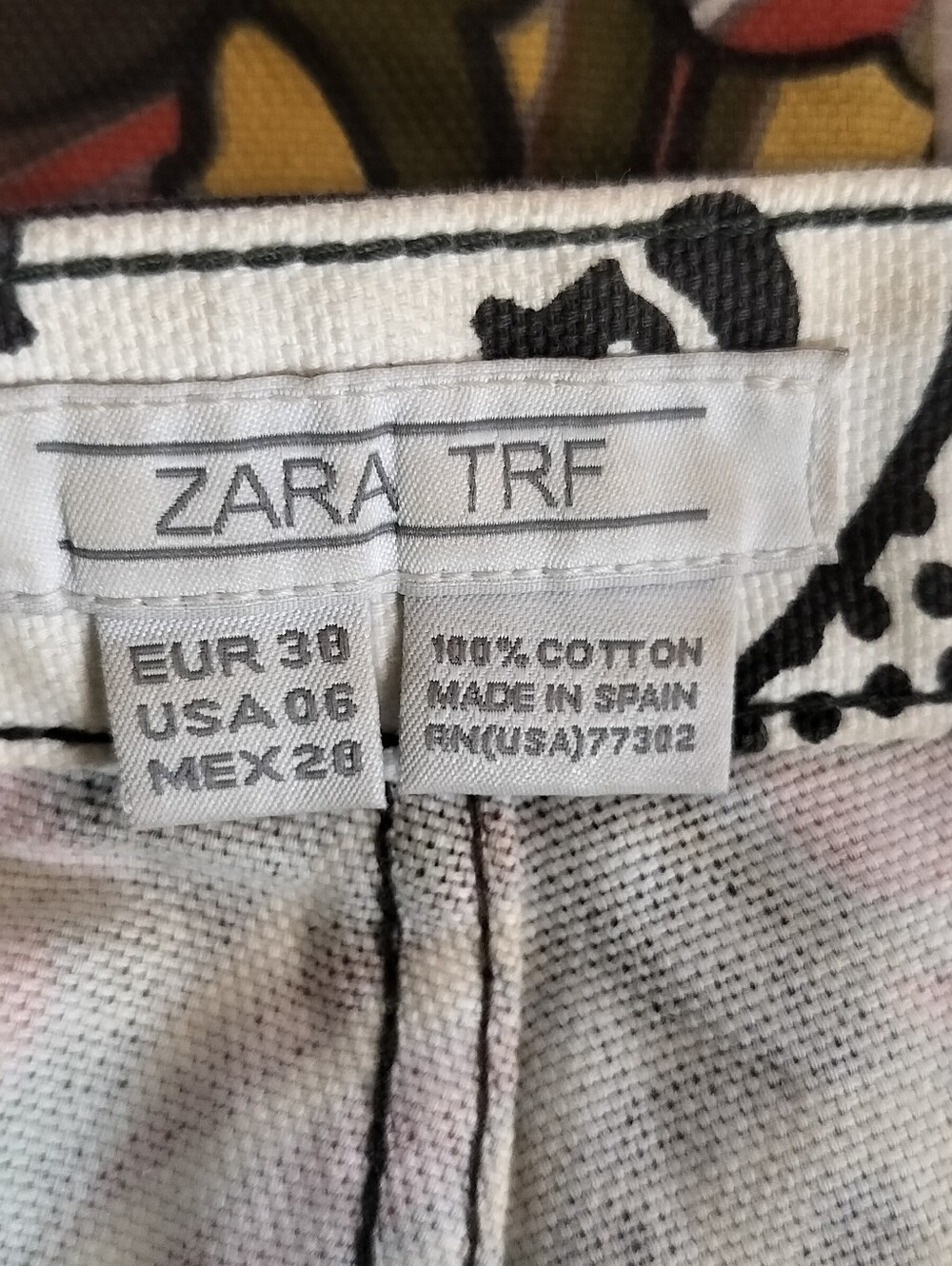 Zara Floral Graphic Flared Pants - Red, Brown & White - Picture 4 of 6